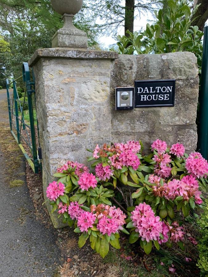 Dalton House Bed And Breakfast Exterior photo